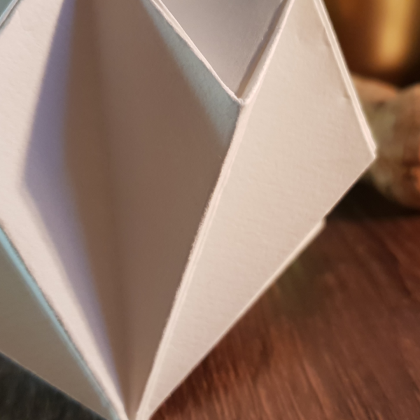 Boule Noel Origami Blanc Detail