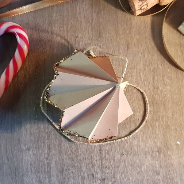 Boule Origami Kraft Paillettes Detail