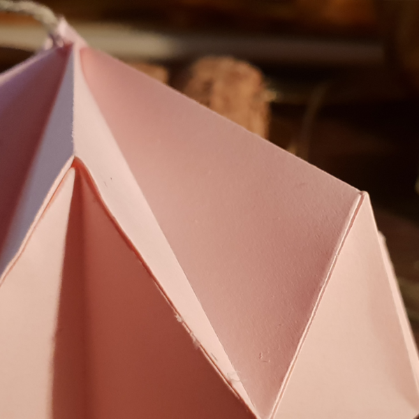 Boule Origami Rose Detail