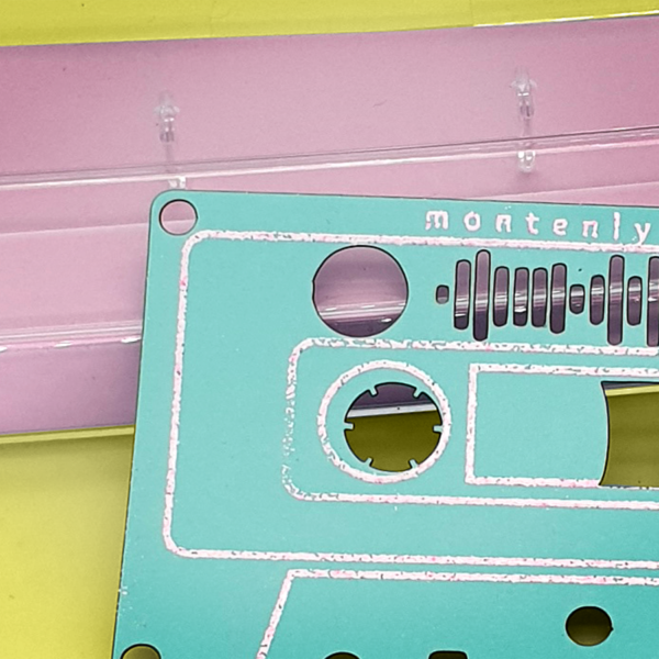 Cassette Spotify Pop Love Bleue Detail